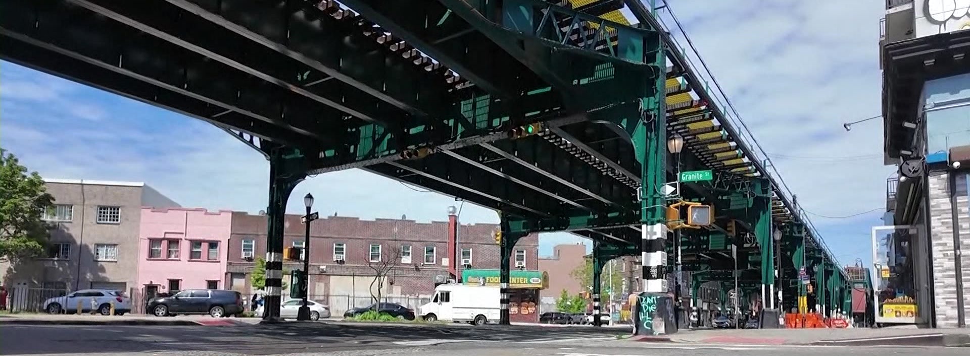 News 12 | Bronx | Brooklyn Residents Call On City To Fund Repairs At Broadway Corridor