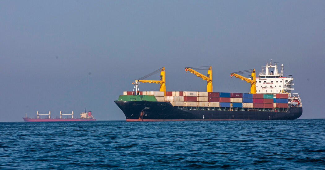 Iran War Live Updates: U.S. Officials Say Arrangement to Reopen Strait of Hormuz Is Close
