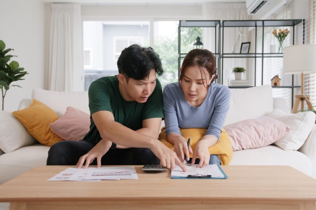 NYC Couple Making $13K A Month Is Barely Breaking Even And Say They Feel Ridiculous And Embarrassed For Blowing Through $5.5K A Month