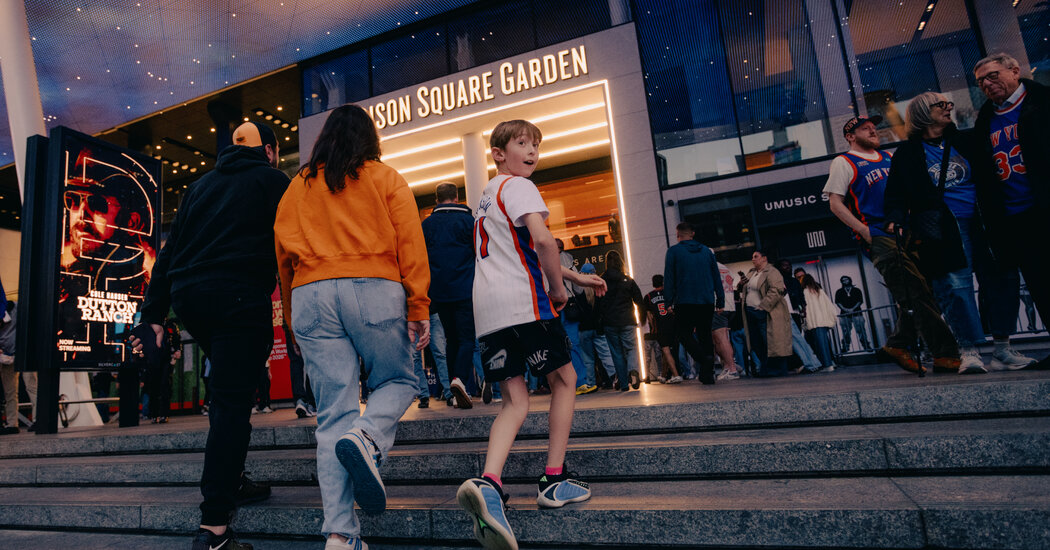 The Knicks’ Playoff Run Has Brought a Peculiar Harmony to New York