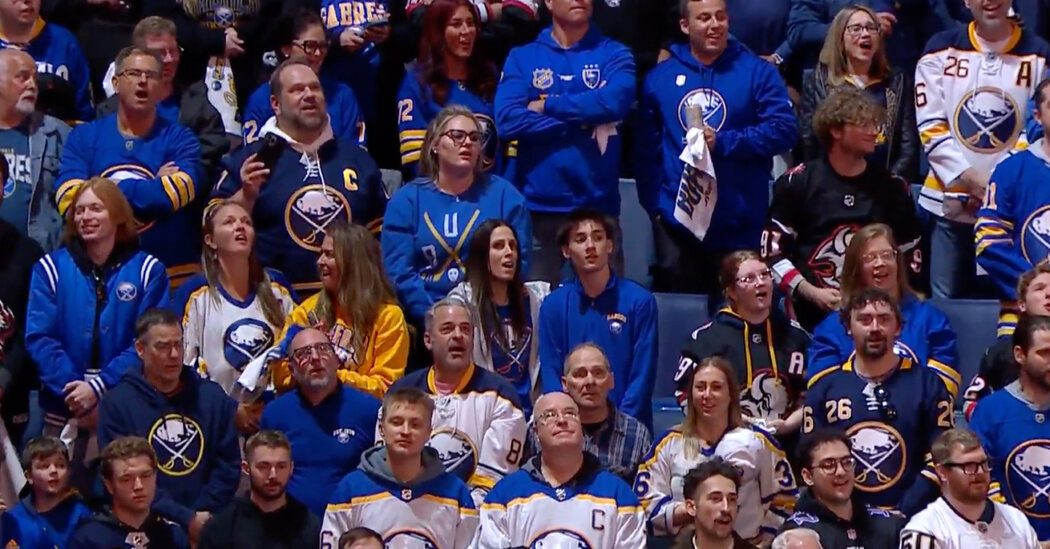Hockey Fans in Buffalo Finish ‘O Canada’ After Singer’s Mic Malfunctions