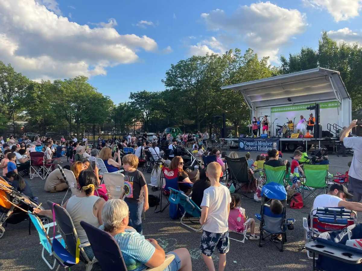CM Wong announces Summer Concert Series and ‘Movies Under the Stars’ at Juniper Valley Park – QNS