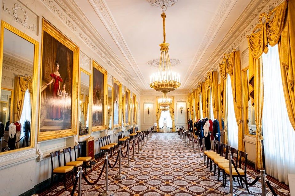 Visitors will be able to explore some of the palace’s most iconic rooms, including the Royal Gallery at Noordeinde Palace, the Grand Hall and the Balcony Room.
