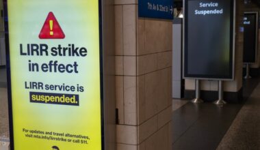 MTA offers shuttle buses from LIRR stations to Queens subway lines