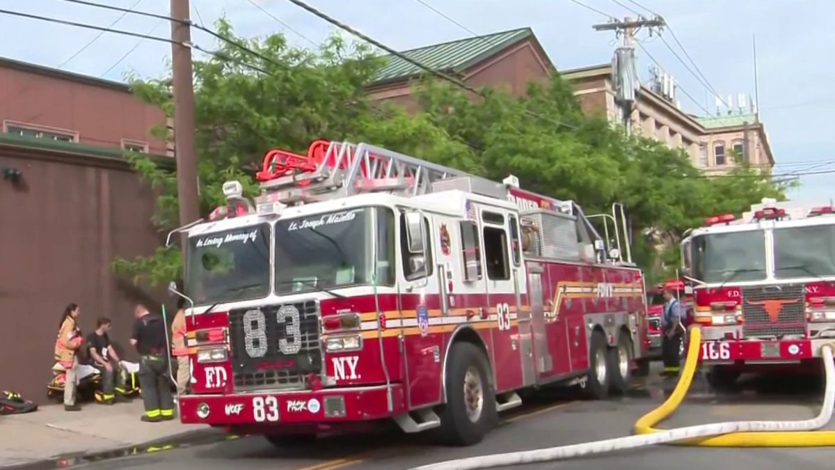 Staten Island shipyard fire and explosion injures more than a dozen firefighters – NBC New York