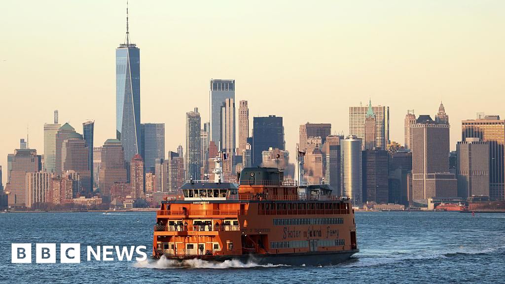 Sixteen injured in shipyard explosion on NYC's Staten Island - BBC