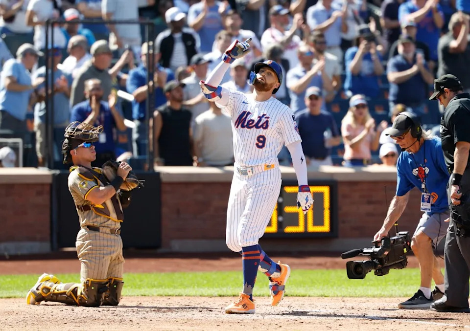 Brandon Nimmo reacts after he scores on his two-run homer during the third inning of the Mets’ win over the Padres at Citi Field on Friday, Sept. 18, 2025. JASON SZENES/ NY POST