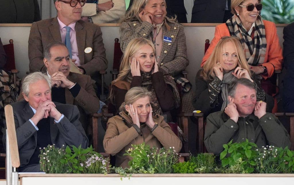 The Duchess of Edinburgh covering her ears
