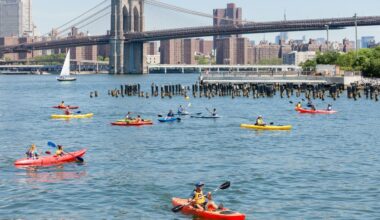 Free kayaking returns to Brooklyn