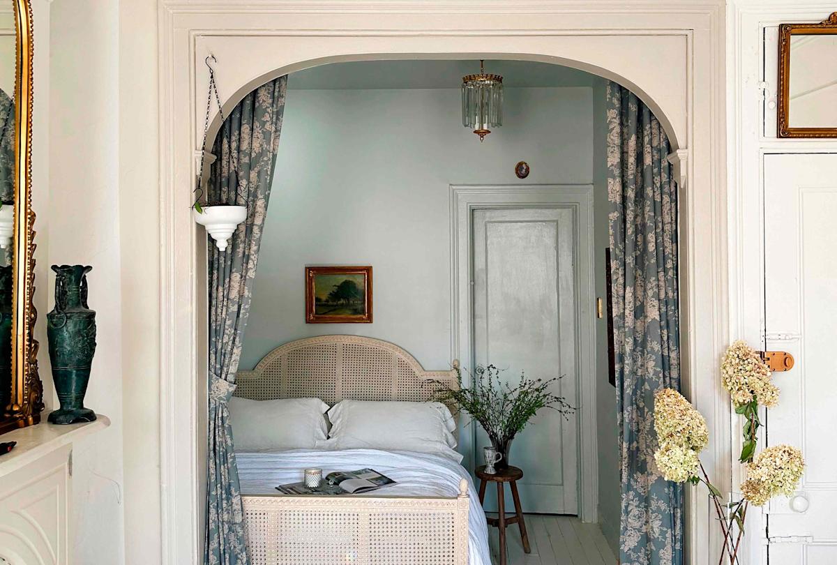 How a Dreamy Provençal Color Palette Turned This Brooklyn Apartment into a French Escape
