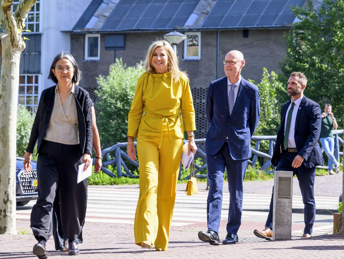 The Dutch royal continued her streak of bold fashion moments with the vibrant yellow tailored ensemble.