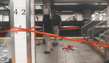Video of NYC police killing machete-wielding man at Grand Central station released | Associated Press