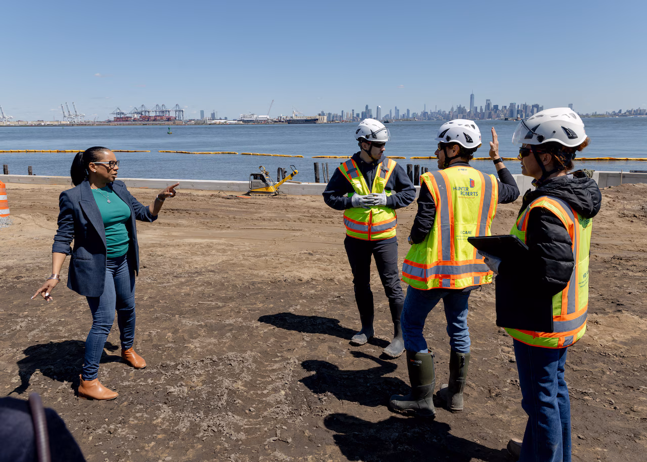 North Shore Esplanade Construction Begins at Former New York Wheel Site