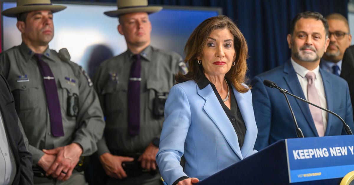 Gov. Kathy Hochul says deal on state budget includes controversial NYC pied-à-terre tax | National News