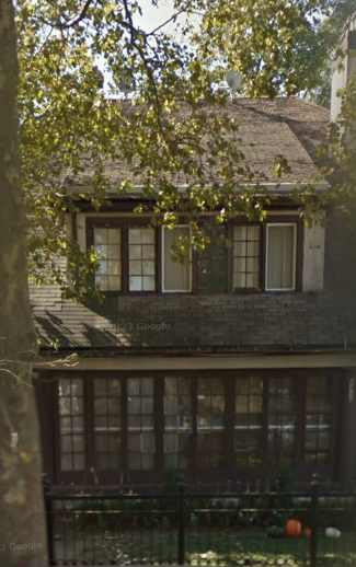 Man dies in South Richmond Hill fire |