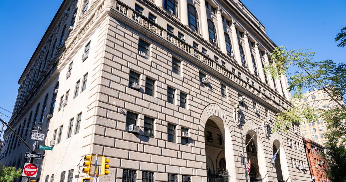 Handcuffed woman gives birth in Brooklyn courtroom; advocates call for investigation | National News