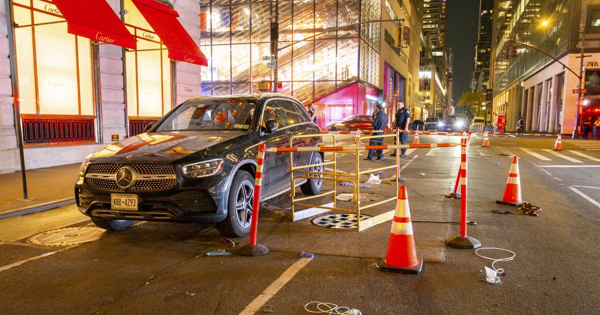 Woman dies after falling into open manhole in Manhattan