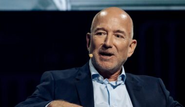 Jeff Bezos Calls for No Tax on Low Earners in the US