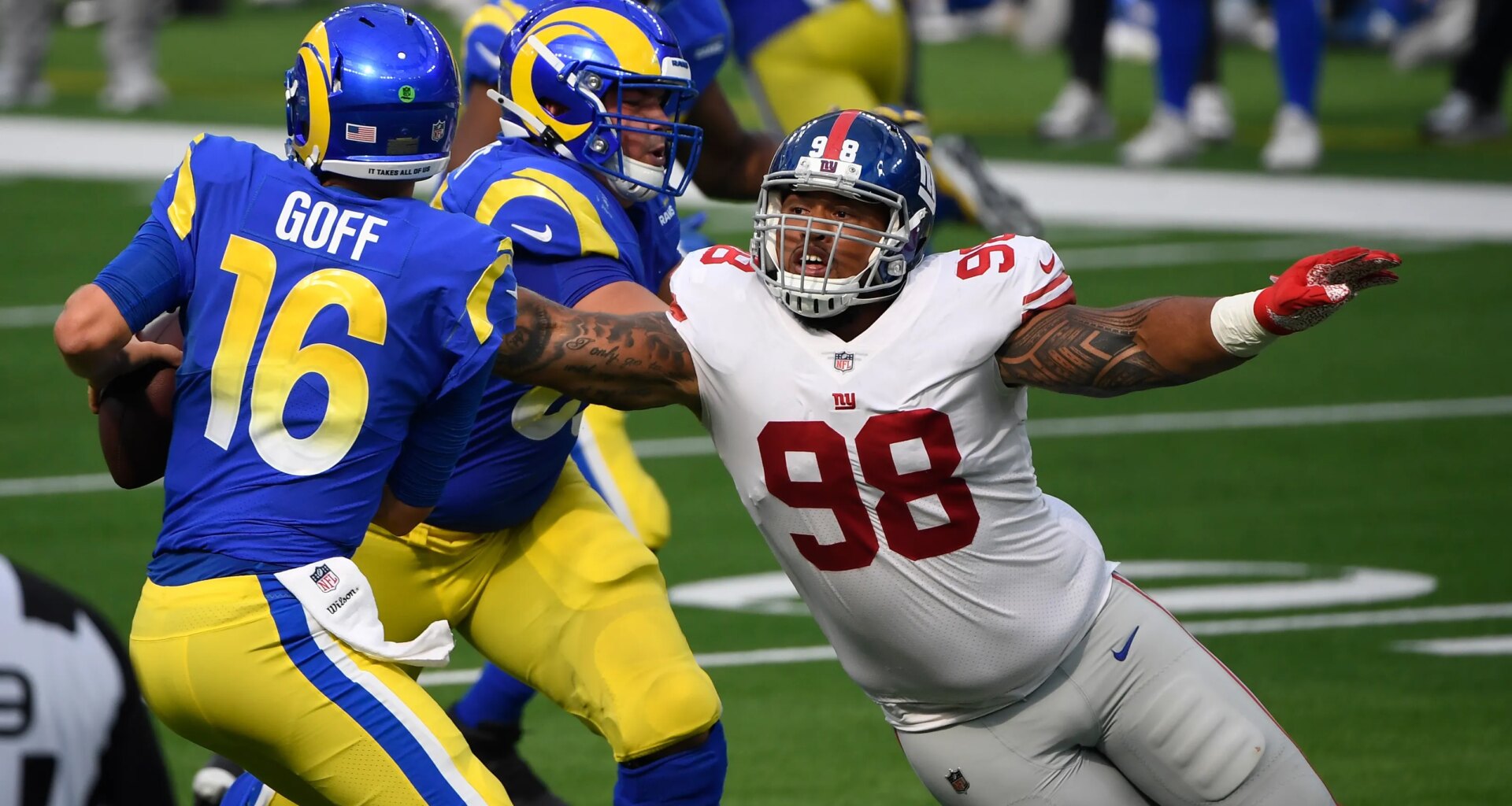 New York Giants have talked with veteran DT Austin Johnson