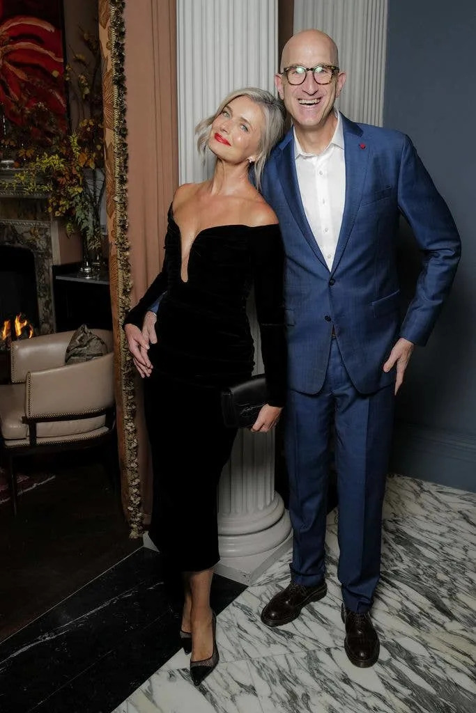 photo of paulina porizkova and jeff greenstein smiling