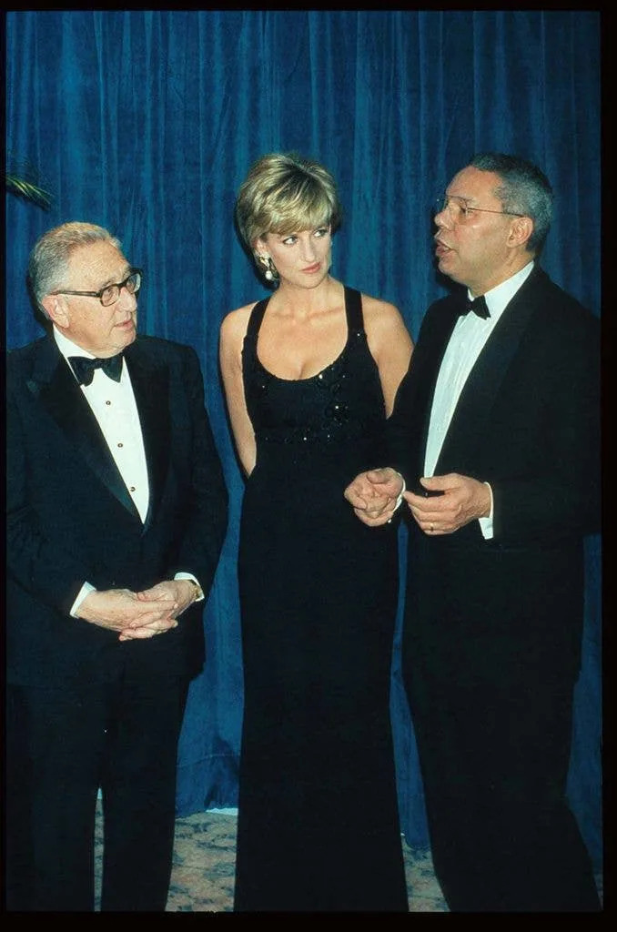 Diana with Henry Kissinger and Colin Powell at the 41st annual United Cerebral Palsy Awards gala in 1995