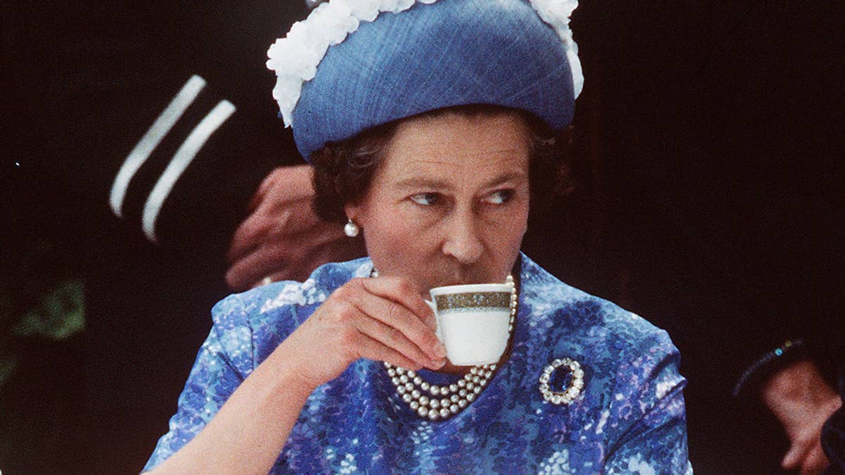 Queen Elizabeth's divisive afternoon tea rule Prince William debunked