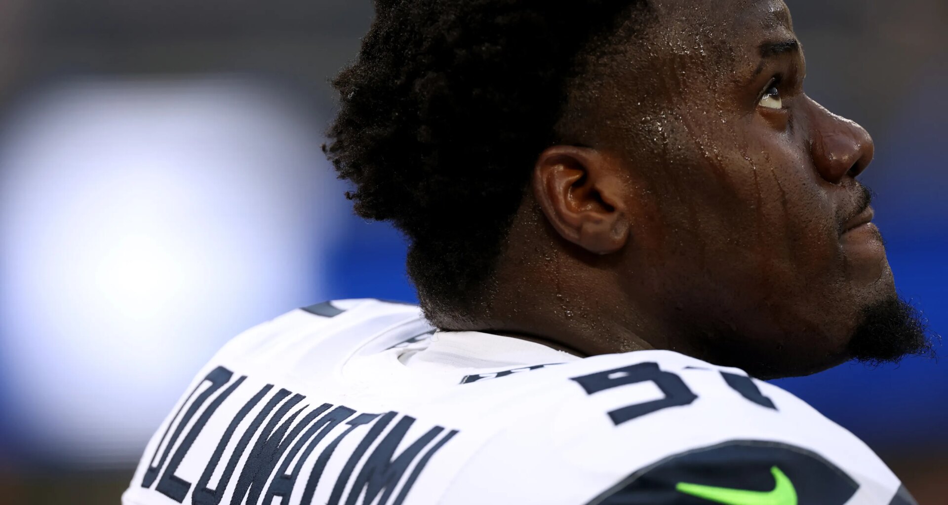 New York Jets should consider trading for Seattle Seahawks IOL