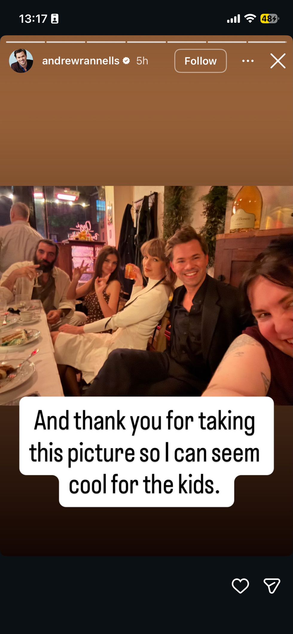 Taylor Swift with her dinner group.