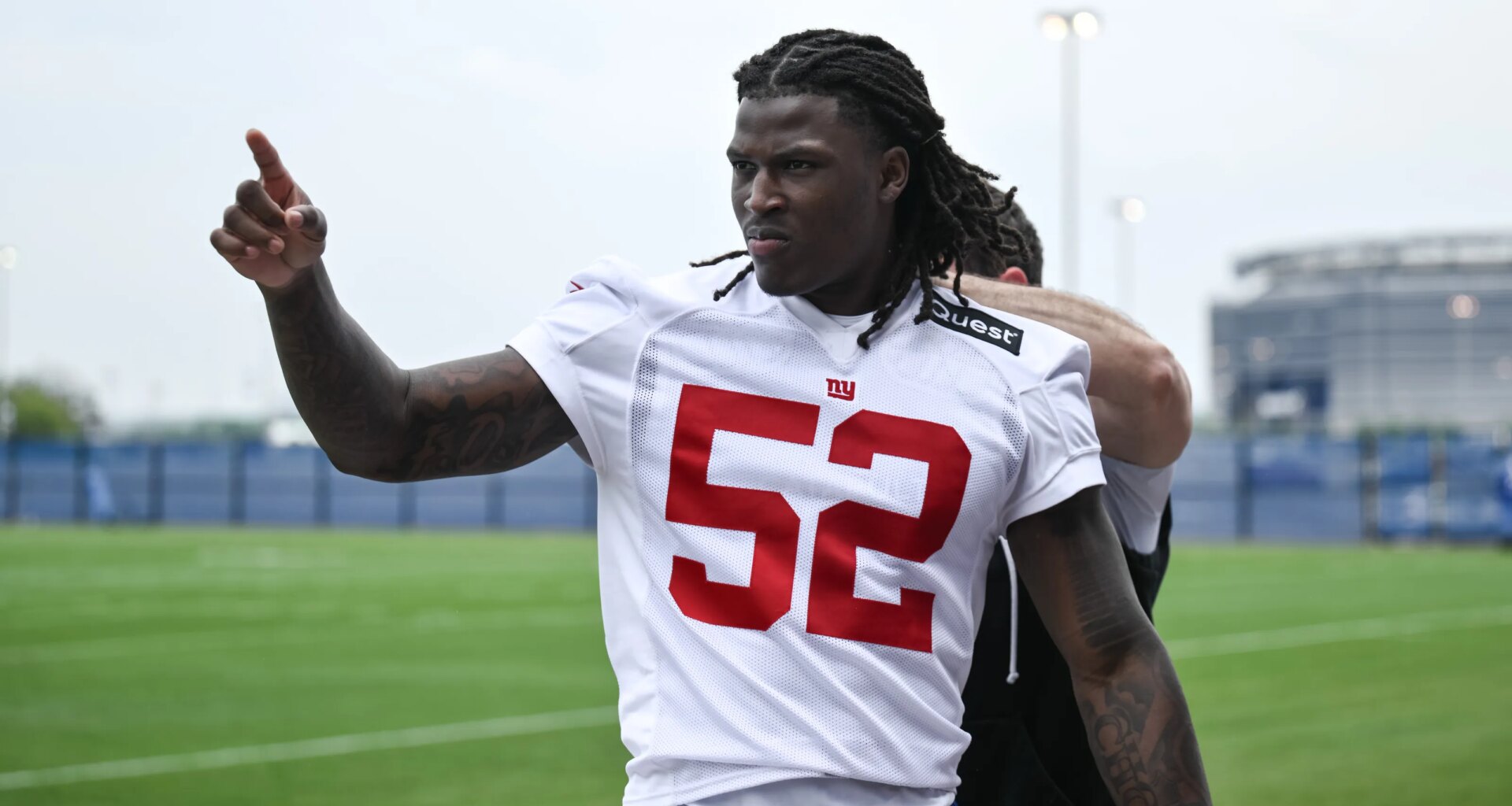Brian Burns 'real glad' New York Giants drafted Arvell Reese