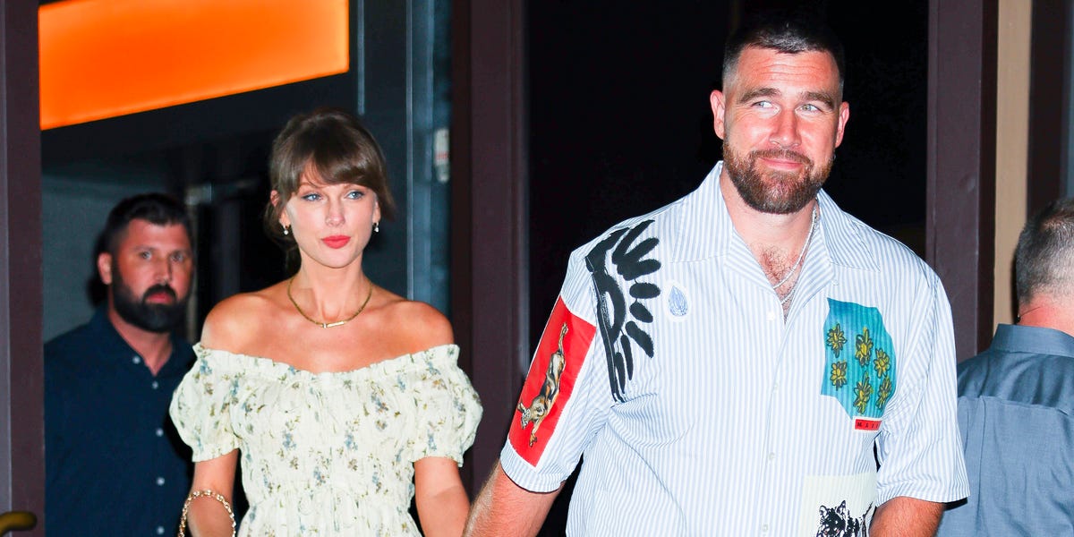 Taylor Swift and Travis Kelce Step Out in New York City