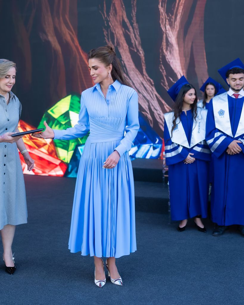 Blue tones and refined tailoring defined Queen Rania’s sophisticated spring daytime look.