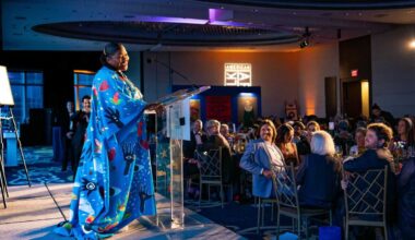 At the American Folk Art Museum Gala, the hand held the history