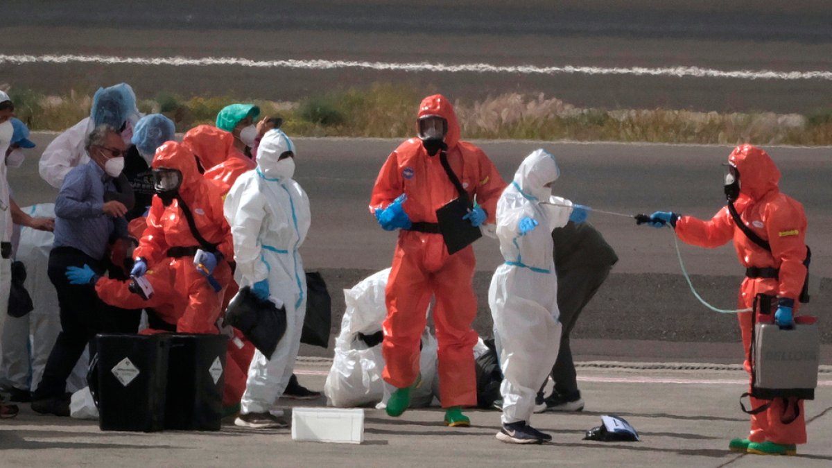 Hantavirus passengers include 3 from New York; no risk to public – NBC New York