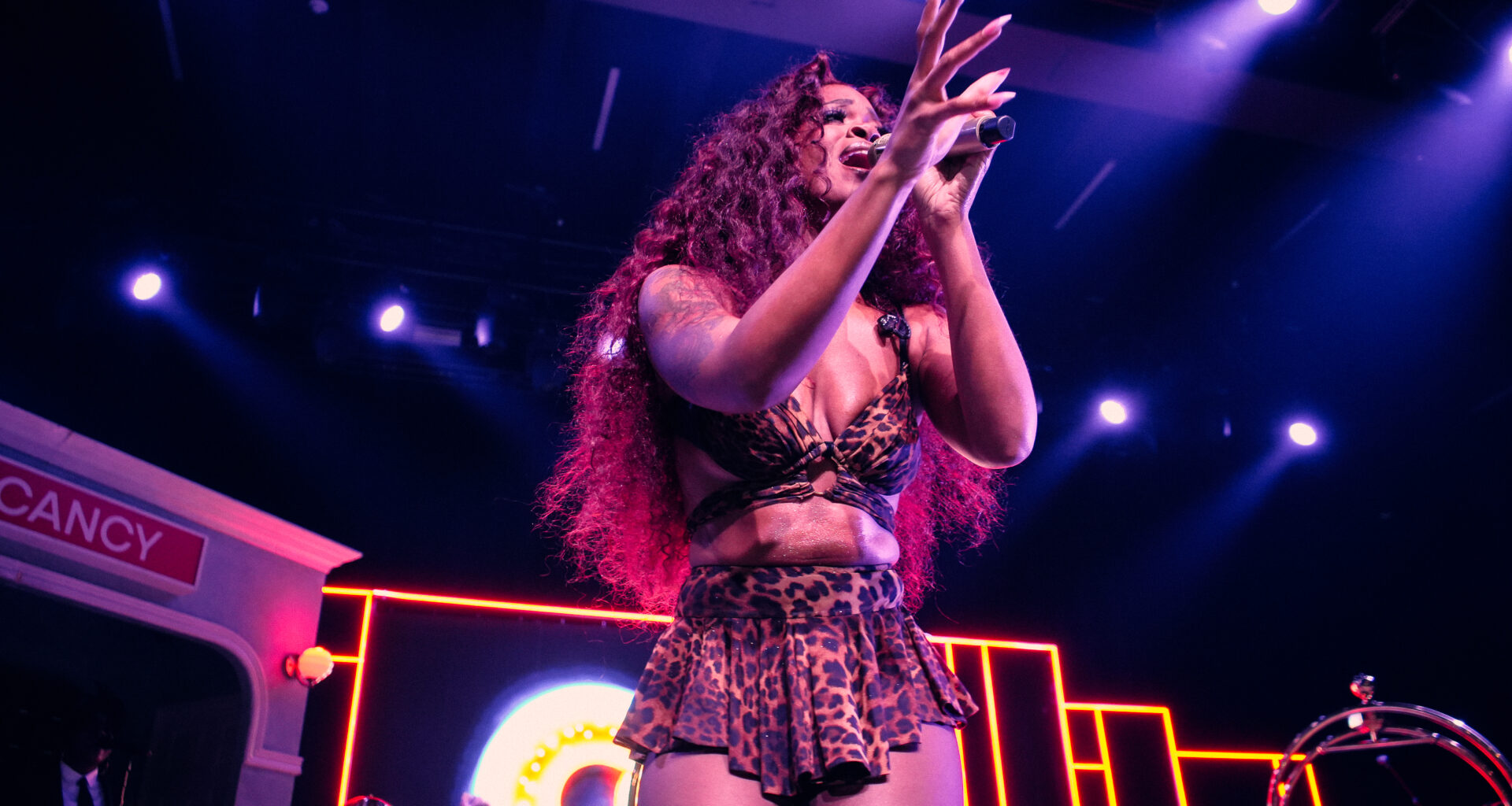 Ari Lennox Turns Brooklyn Paramount Into Intimate R&B Sanctuary