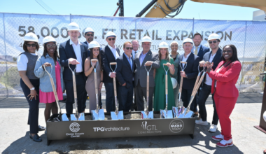 Cross County groundbreaking for new retail buildings