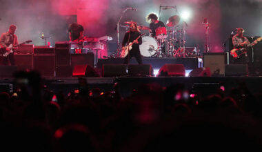Foo Fighters bring their stadium show to a modest NYC venue. Inside the exclusive, surprise concert