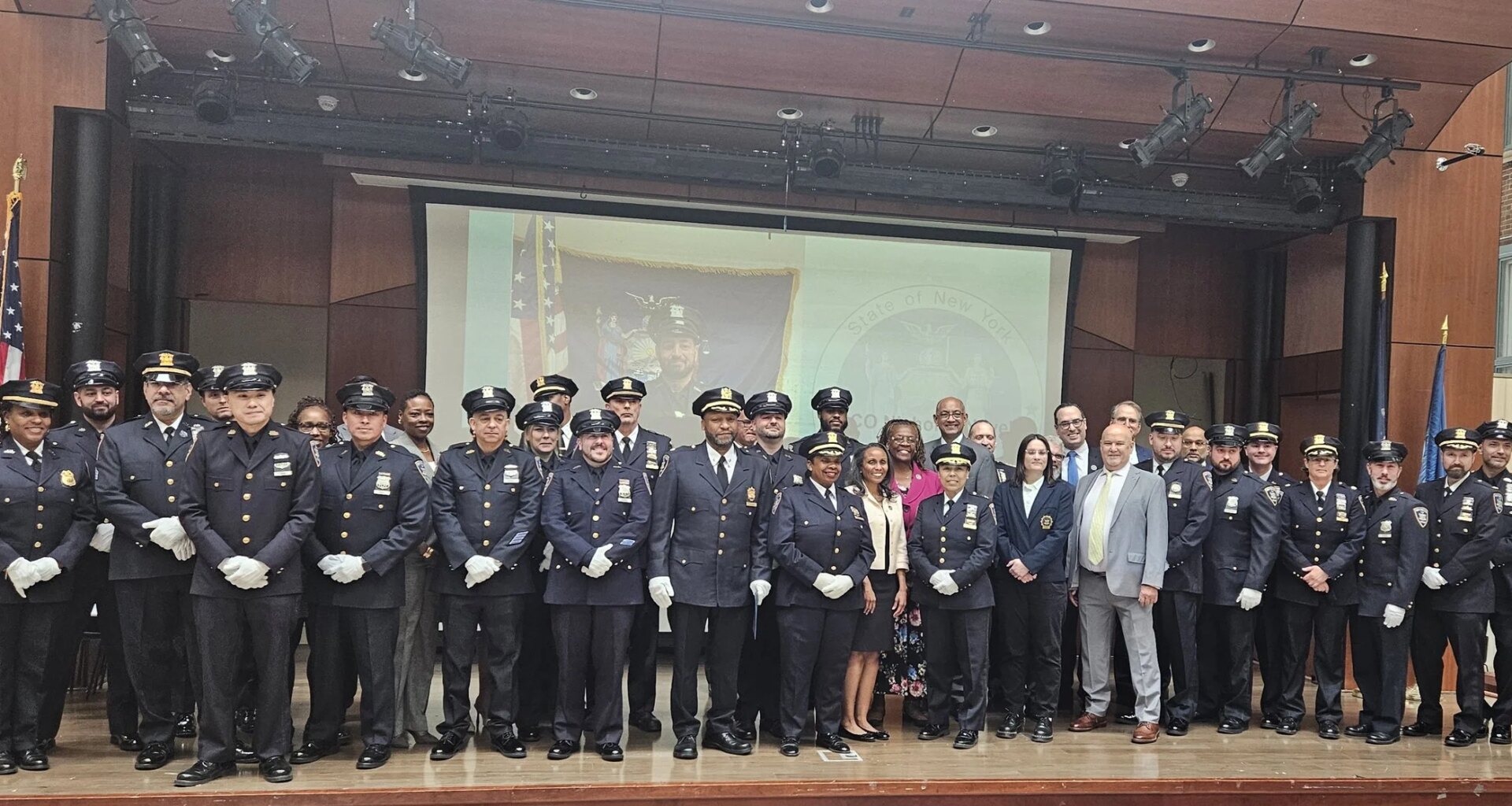 City judges honor Queens court officers — Queens Daily Eagle
