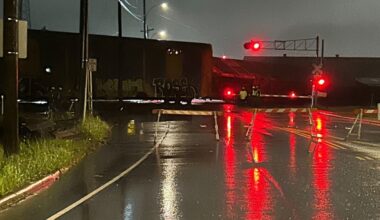 Toledo crews clear train after derailment on East Manhattan Boulevard