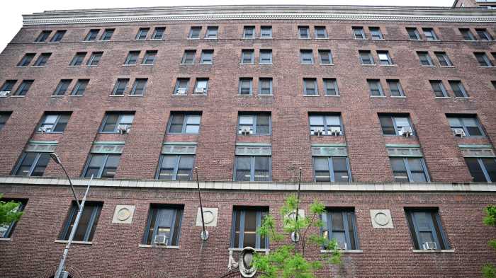 site of proposed homeless intake center in Manhattan