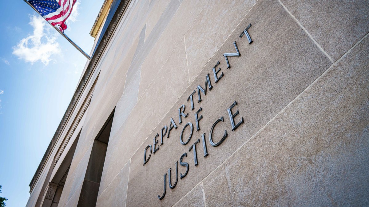 Judge temporarily blocks payouts from Trump’s $1.8B fund – NBC New York
