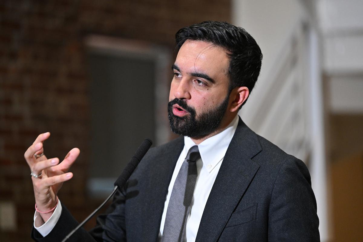Charge NYC taxpayers to hire his rent-a-mobs