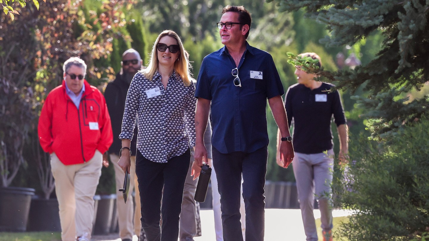 James Murdoch Seals Deal for New York Magazine
