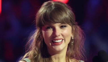 Taylor Swift Spotted With Her Parents, Brother Austin in NYC