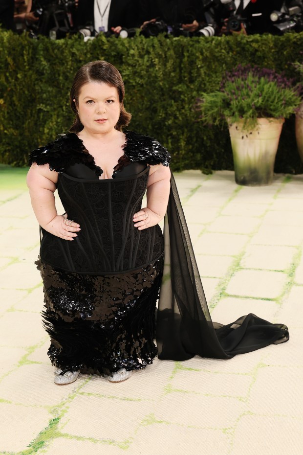 NEW YORK, NEW YORK - MAY 04: Sinéad Burke attends the 2026 Met Gala celebrating "Costume Art" at the Metropolitan Museum of Art on May 04, 2026 in New York City. (Photo by Mike Coppola/Getty Images)