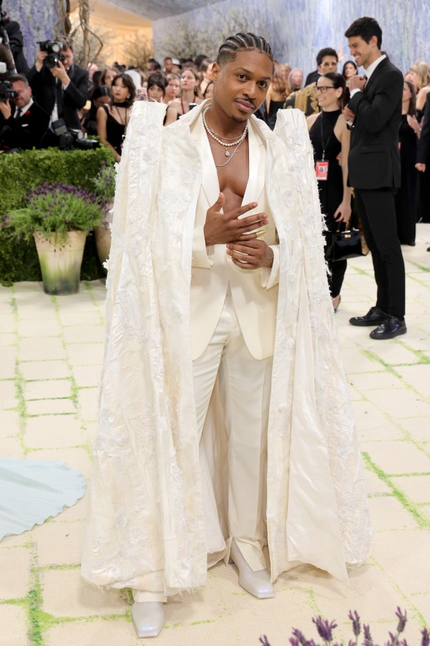 NEW YORK, NEW YORK - MAY 04: Ephraim Sykes attends the 2026 Met Gala celebrating "Costume Art" at the Metropolitan Museum of Art on May 04, 2026 in New York City. (Photo by Julian Hamilton/Getty Images)