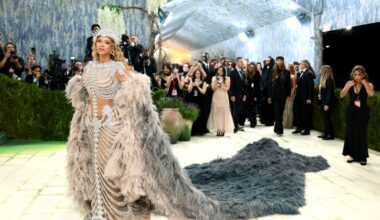 Beyoncé stuns in return to Met Gala for first time in a decade
