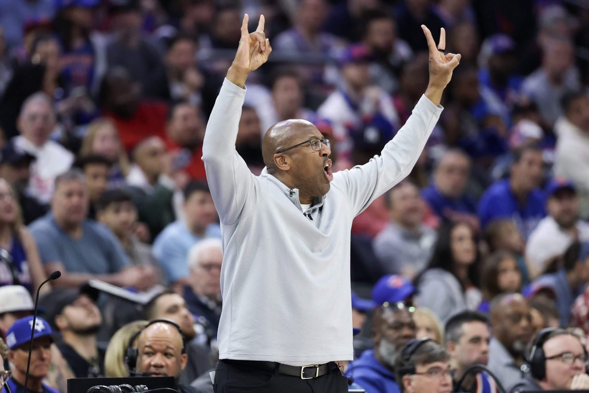 Knicks owner James Dolan is winning his bet on Mike Brown over Tom Thibodeau