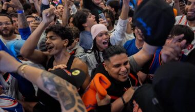 New York Jets’ fans watched the Knicks celebrate — and dreamed of their own breakthrough