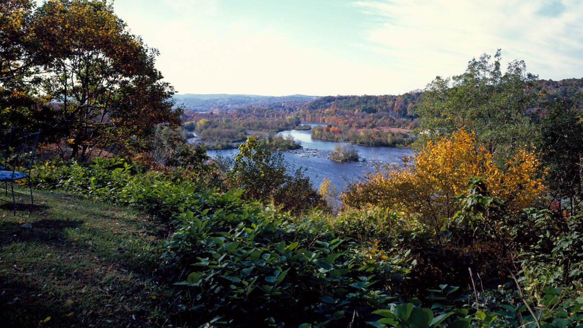 Long Island student from Sag Harbor dies in Poconos class trip – NBC New York