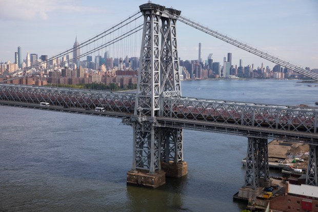 NEW YORK, NEW YORK - AUGUST 17: The Williamsburg Bridge, crossing the East River, is viewed from the 19th-floor of the new apartment complex called 420 Kent on August 17, 2017 in Brooklyn, New York. The apartment complex of three 22-story towers is owned by Eliot Spitzer, the former New York State Governor (from January 1, 2007 to March 17, 2008) and New York Attorney General (from 1999 to 2006). (Photo by Robert Nickelsberg/Getty Images)
